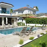 Sahra Premium - Luxury 4 Bedroom With Private Pool & Garden In Dalyan Center *