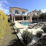 Villa Sahra Premium - Luxury 4 Bedroom With Private Pool & Garden In Dalyan Center *