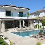 Sahra Premium - Luxury 4 Bedroom With Private Pool & Garden In Dalyan Center Ortaca