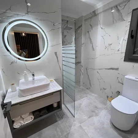 Sahra Premium - Luxury 4 Bedroom With Private Pool & Garden In Dalyan Center Villa