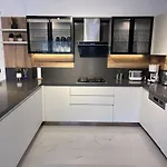 Vila Sahra Premium - Luxury 4 Bedroom With Private Pool & Garden In Dalyan Center *