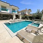 Sahra Premium - Luxury 4 Bedroom With Private Pool & Garden In Dalyan Center Vila