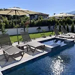 Vila Sahra Premium - Luxury 4 Bedroom With Private Pool & Garden In Dalyan Center