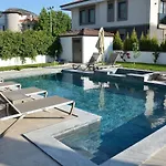 Sahra Premium - Luxury 4 Bedroom With Private Pool & Garden In Dalyan Center Vila