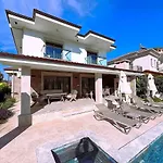 Vila Sahra Premium - Luxury 4 Bedroom With Private Pool & Garden In Dalyan Center Ortaca (Mugla)