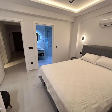 Sahra Premium - Luxury 4 Bedroom With Private Pool & Garden In Dalyan Center * Ortaca (Mugla)