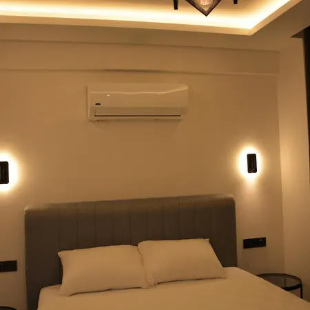 Sahra Premium - Luxury 4 Bedroom With Private Pool & Garden In Dalyan Center 빌라 *