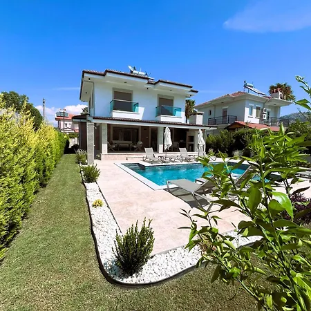 Sahra Premium - Luxury 4 Bedroom With Private Pool & Garden In Dalyan Center 빌라 *