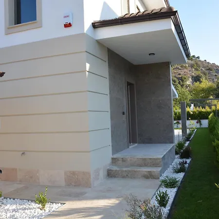 빌라 Sahra Premium - Luxury 4 Bedroom With Private Pool & Garden In Dalyan Center