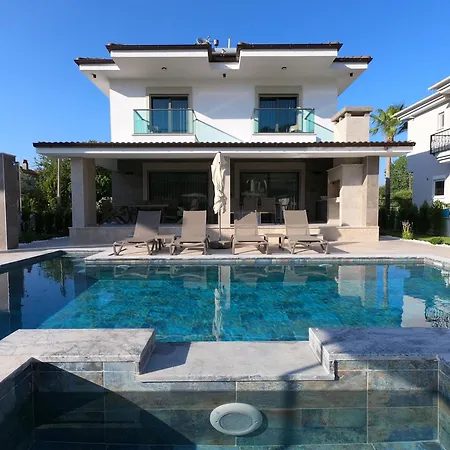 Sahra Premium - Luxury 4 Bedroom With Private Pool & Garden In Dalyan Center 빌라