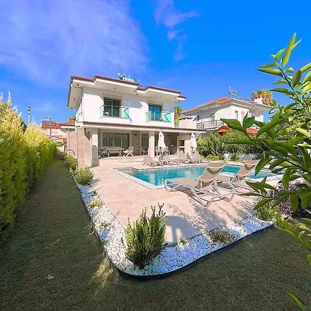 Sahra Premium - Luxury 4 Bedroom With Private Pool & Garden In Dalyan Center 빌라 Ortaca (Mugla)