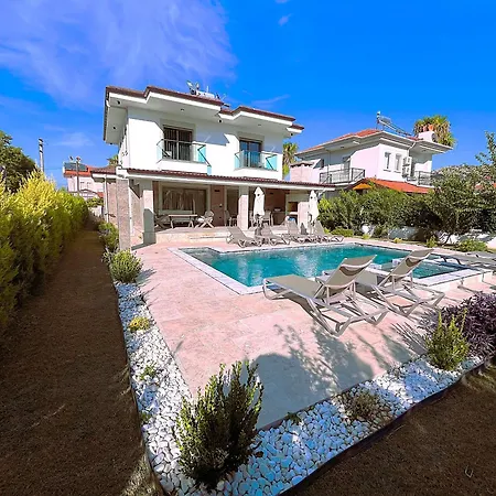 Sahra Premium - Luxury 4 Bedroom With Private Pool & Garden In Dalyan Center 빌라 Ortaca (Mugla)