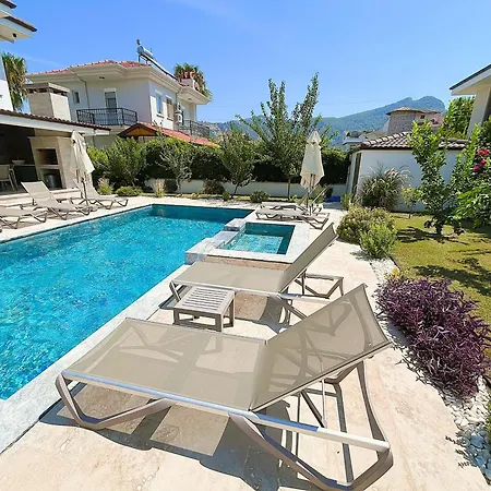 Sahra Premium - Luxury 4 Bedroom With Private Pool & Garden In Dalyan Center Ortaca (Mugla)