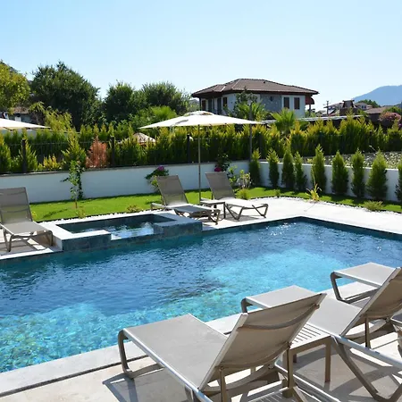 빌라 Sahra Premium - Luxury 4 Bedroom With Private Pool & Garden In Dalyan Center