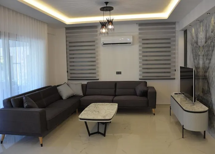 Sahra Premium - Luxury 4 Bedroom With Private Pool & Garden In Dalyan Center Vilă *