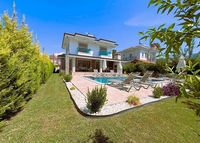Sahra Premium - Luxury 4 Bedroom With Private Pool & Garden In Dalyan Center Ortaca (Mugla)