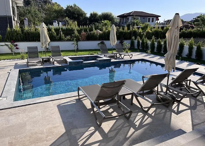 Vilă Sahra Premium - Luxury 4 Bedroom With Private Pool & Garden In Dalyan Center Ortaca (Mugla)