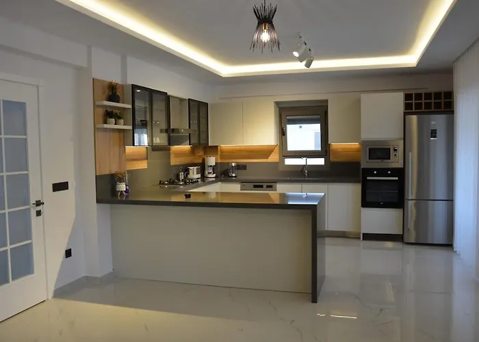 Vilă Sahra Premium - Luxury 4 Bedroom With Private Pool & Garden In Dalyan Center