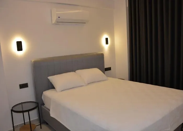 Sahra Premium - Luxury 4 Bedroom With Private Pool & Garden In Dalyan Center Vilă *
